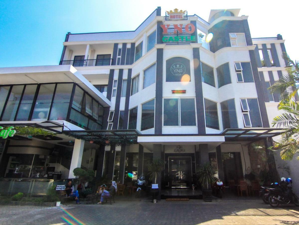 Hotel Yno Castle Malang Exteriér fotografie